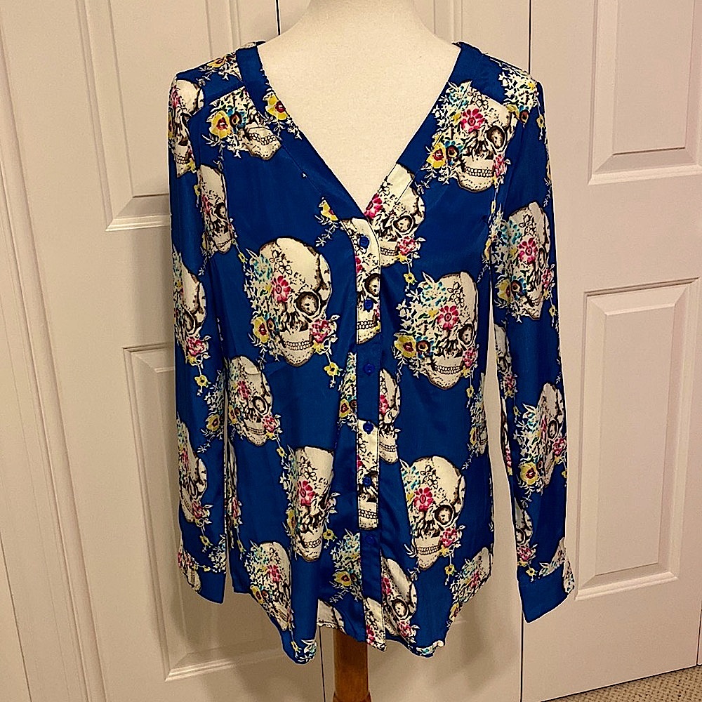 VERY RARE Daven Open Back Skull Blouse